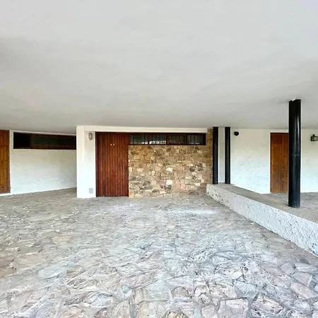 La Falconera Vila